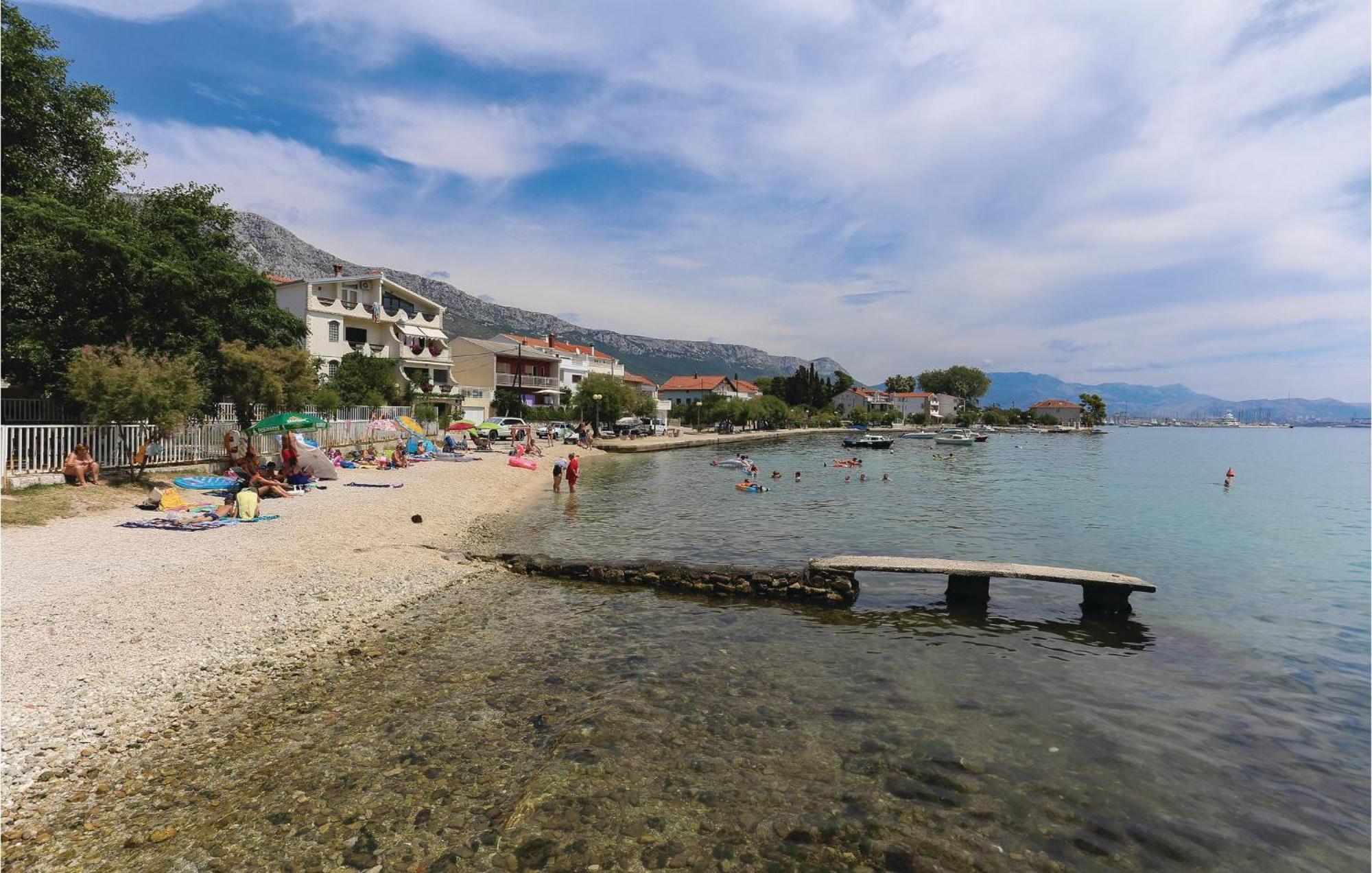 2 Bedroom Stunning Apartment In Kastel Kambelovac Kastela Exterior photo